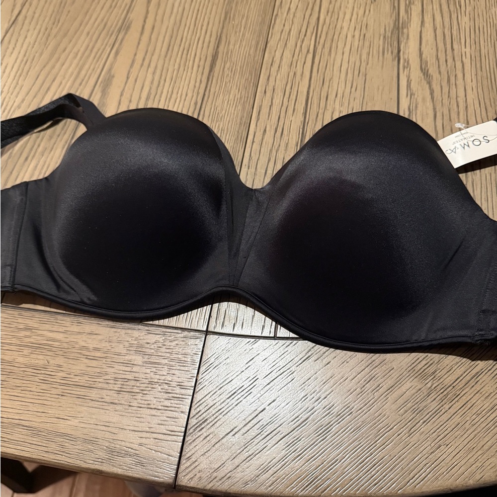 NWT 40C Soma Black Strapless Bra
